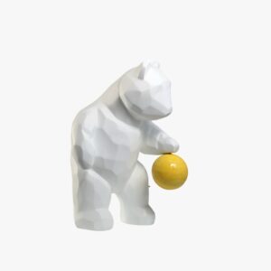 Escultura Urso com Bola Amarela