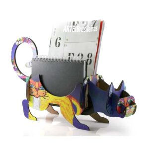 Revisteiro Gato
